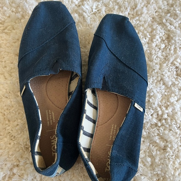 Toms Slip On - Picture 2 of 2
